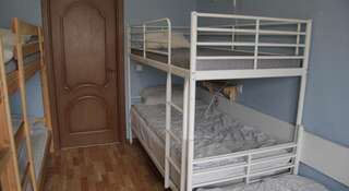Гостиница Минигостиница_На_Плановой Новосибирск Кровать в общем номере для мужчин и женщин с 8 кроватями-6